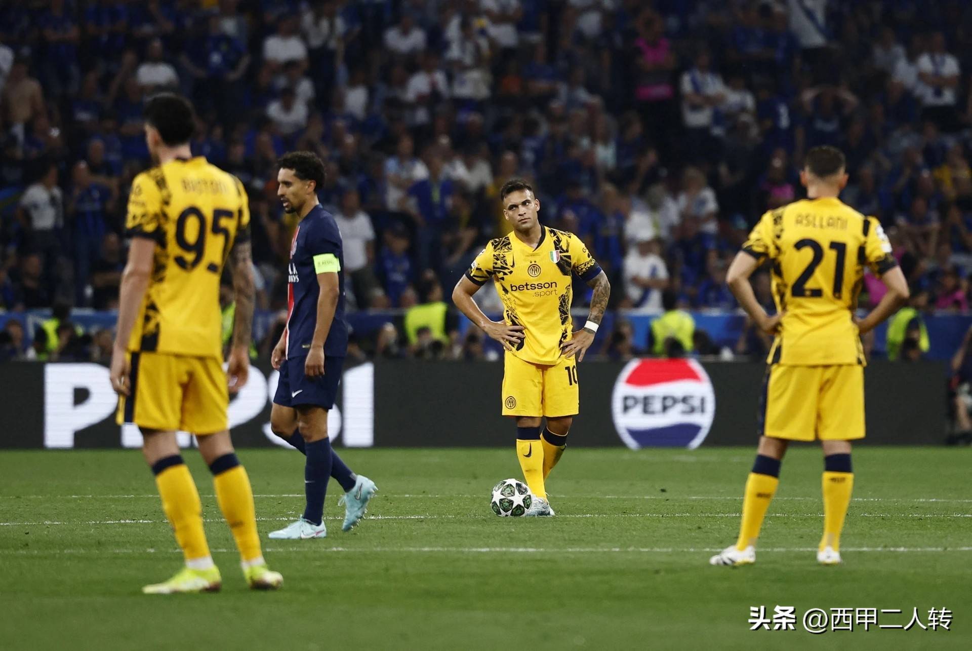 aoa体育馆-巴黎圣日尔曼凭借高效射手晋级半决赛