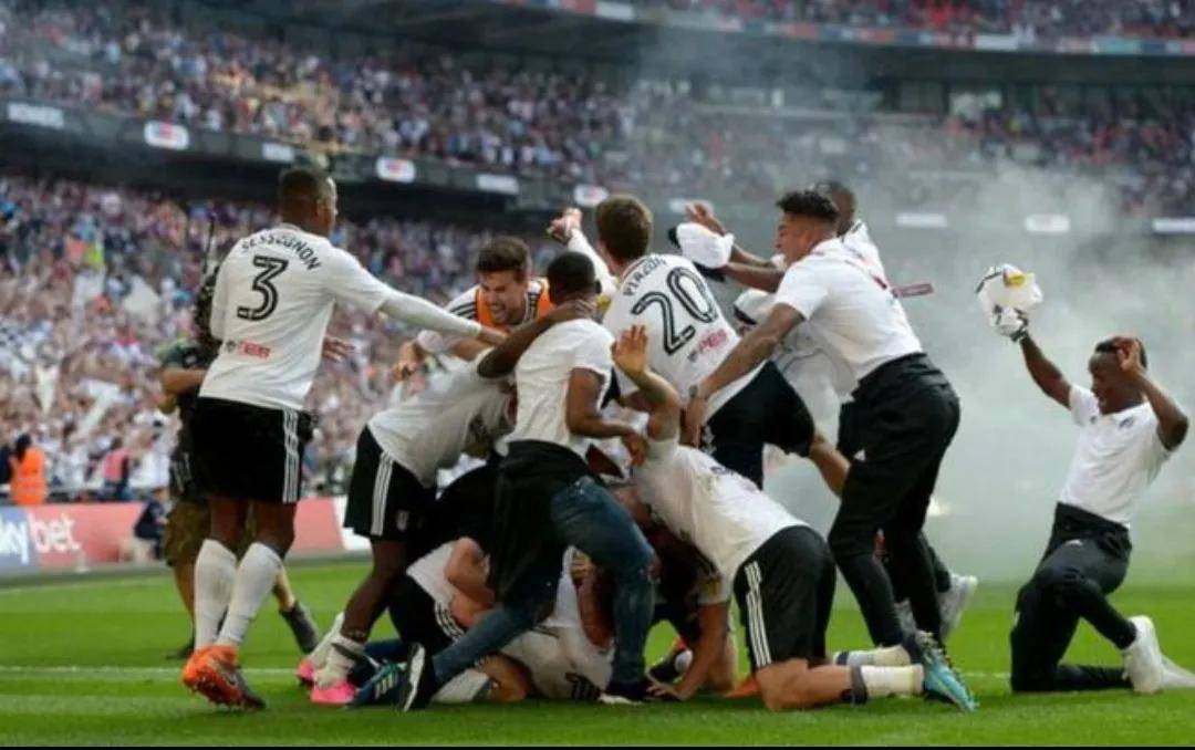 aoa体育直播-尤文图斯惜败曼联，悲情告别欧冠赛场