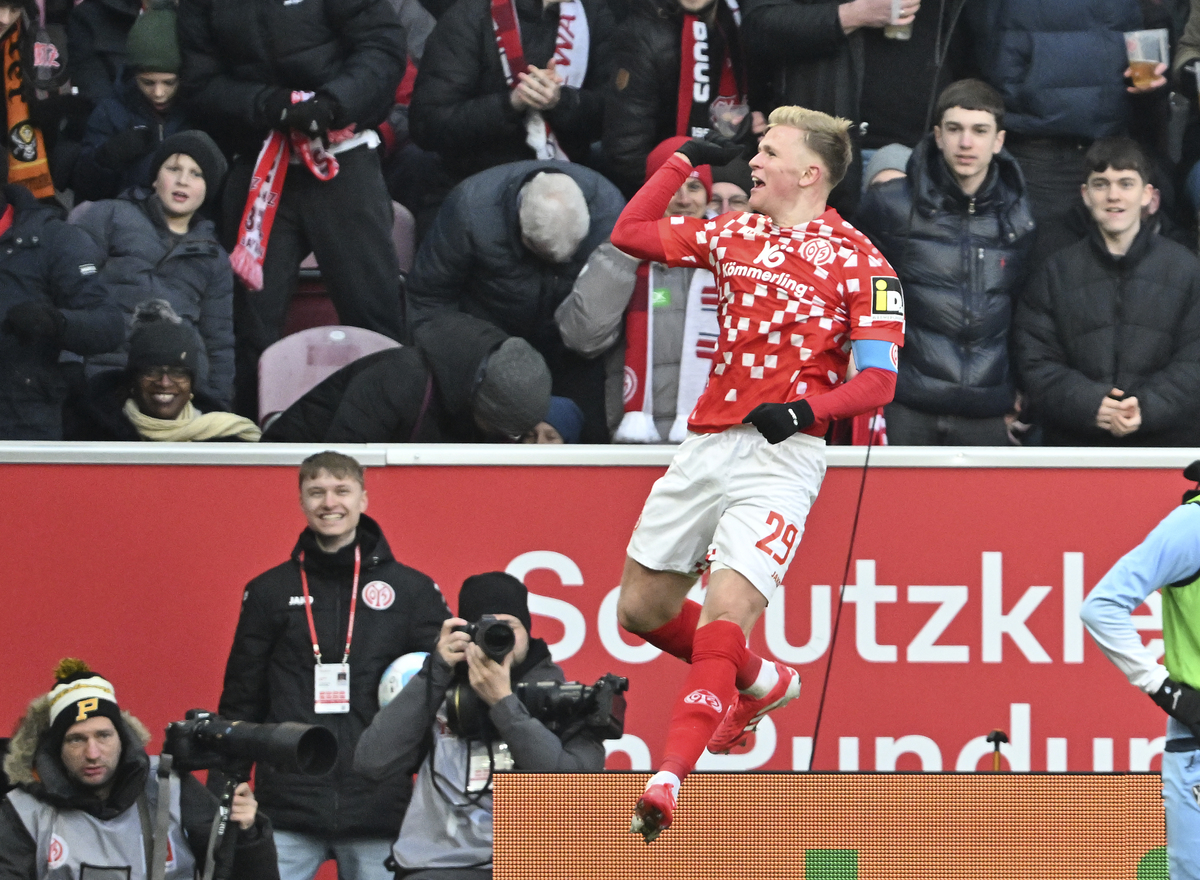 汉堡主教练透露战术,球队备战未来对手 汉堡主教练透露战术,球队备战未来对手