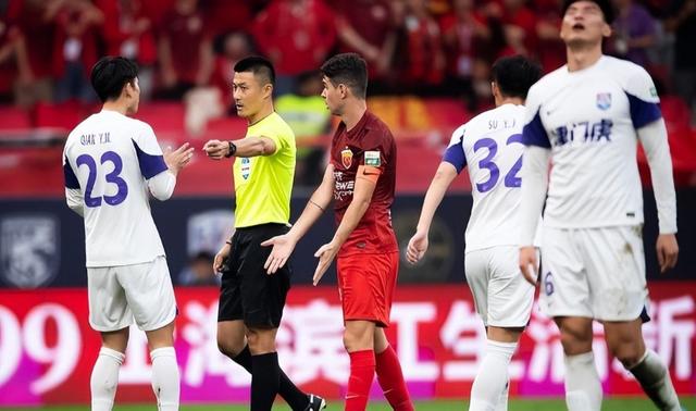 亚冠淘汰赛打响，悬念重重等待揭晓的简单介绍