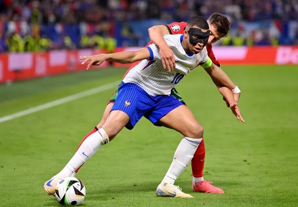 哥伦比亚淘汰乌拉圭,欧洲杯小组赛惊险展开的简单介绍 哥伦比亚淘汰乌拉圭,欧洲杯小组赛惊险展开的简单介绍