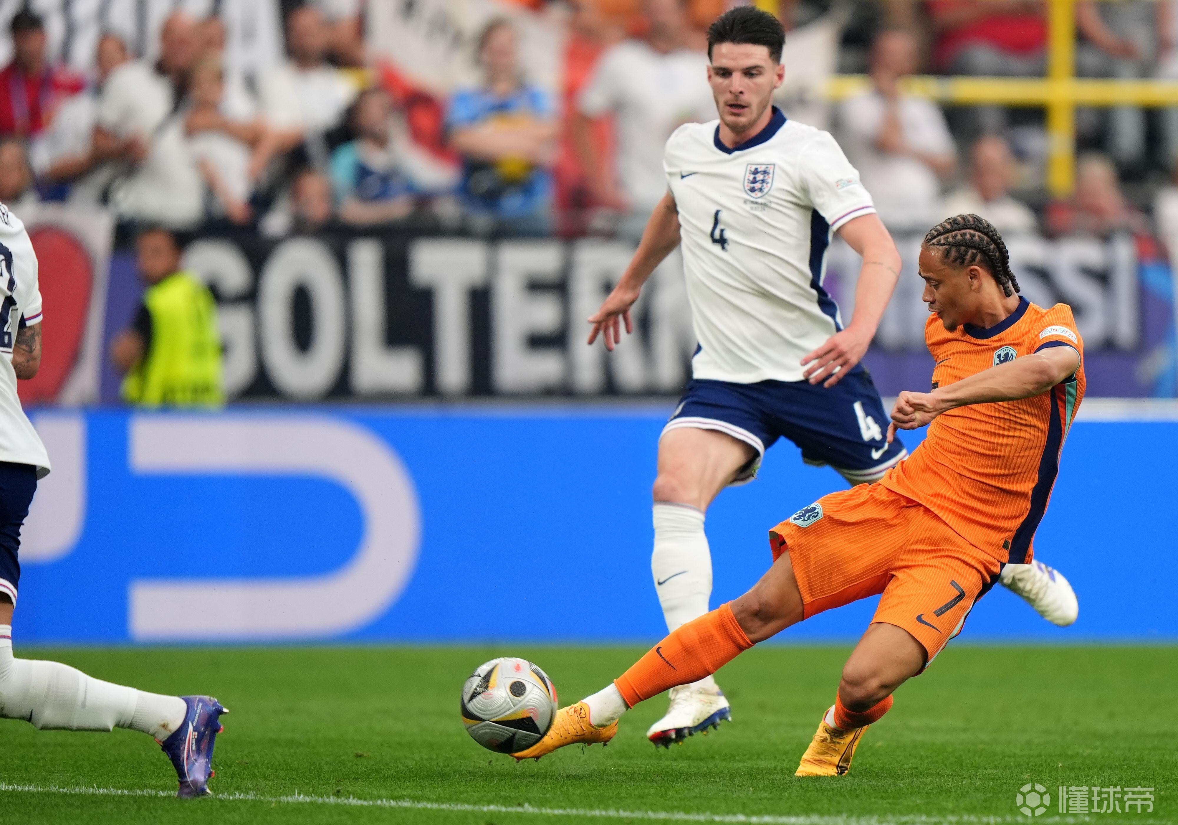 aoa体育馆-包含法国强势击败对手，锁定欧洲杯半决赛席位的词条