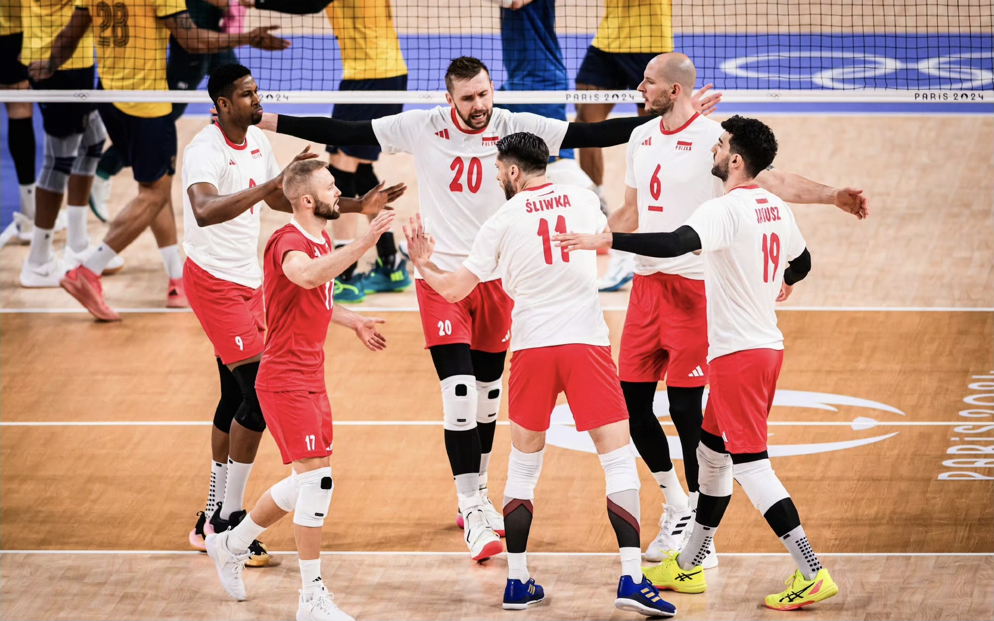 aoa体育官网-波兰国家队成功突围晋级下一轮