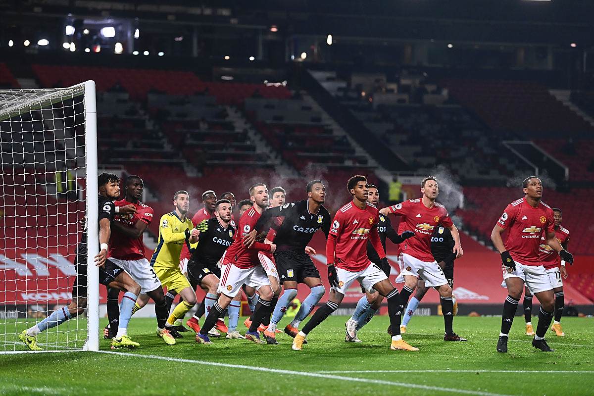 米兰客场逼平,暂时停滞在中游位置 米兰客场逼平,暂时停滞在中游位置