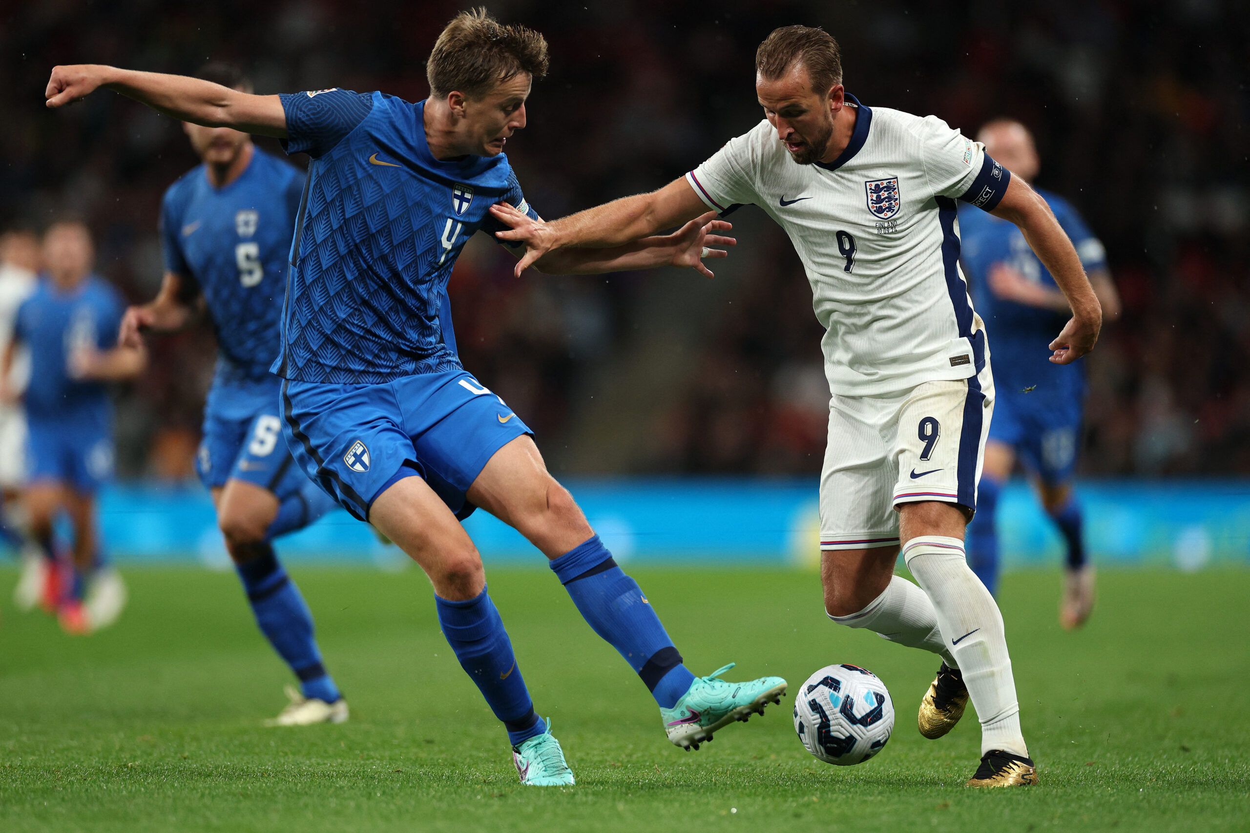 aoa体育直播-英格兰在欧国联赛中驰骋赛场