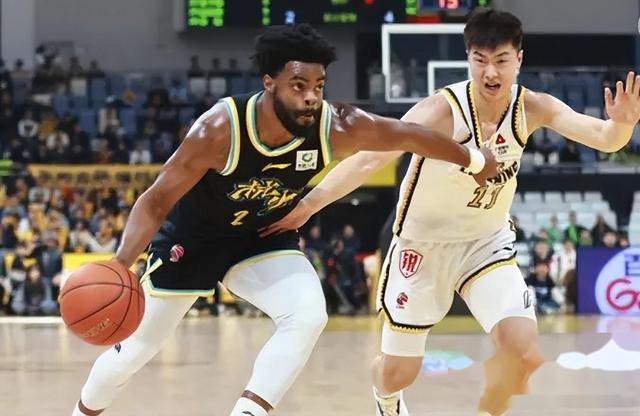 aoa体育新闻-包含不伦瑞克队阵容亮眼，有望冲击前几名的词条