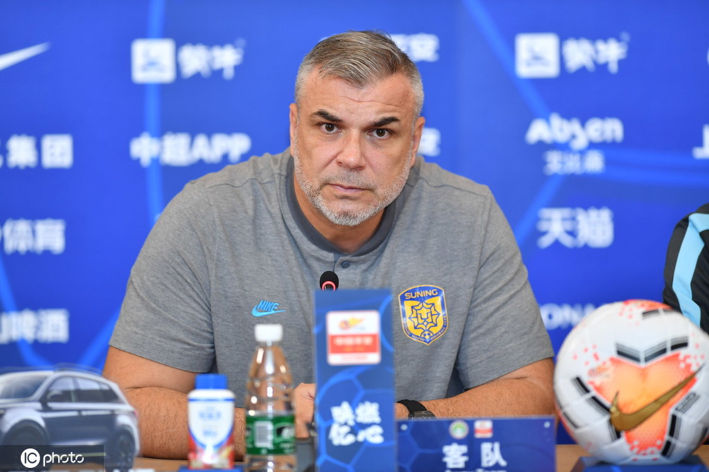 aoa体育直播-关于深圳佳兆业欲望夺冠，球队要稳定表现的信息